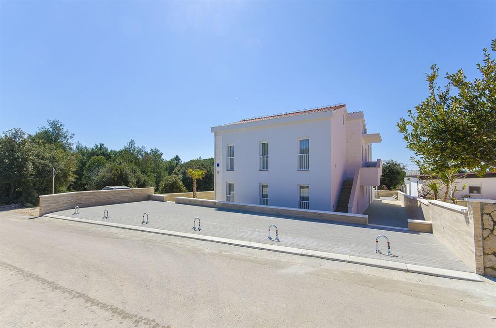 Apartments Villa V Vir Kültér fotó